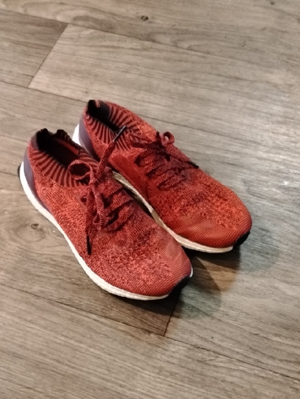Red Knit Lace-Up Running Shoes